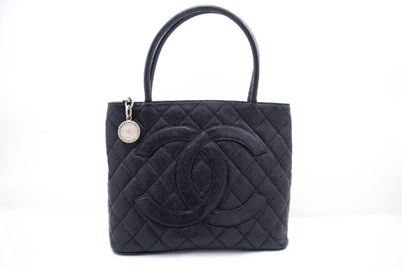 Chanel Medaillon  Calfskin Tote Bag (Pre-Owned)